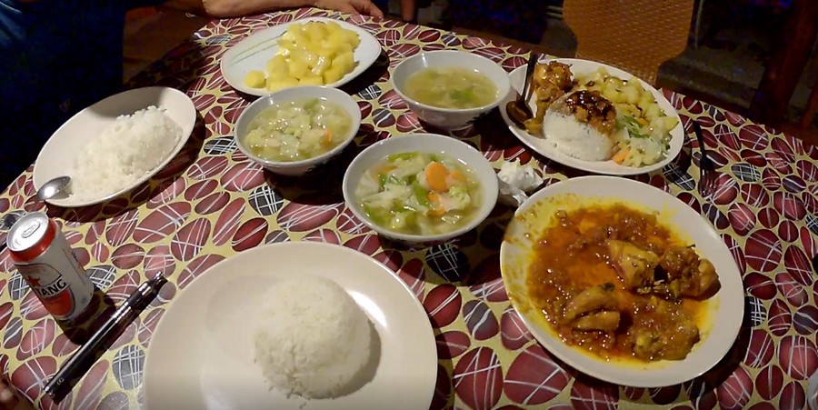 Super bouffe locale.jpg